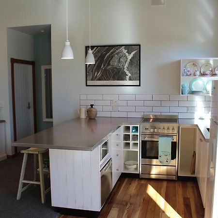 לוור האט Silverstream Retreat חדר תמונה