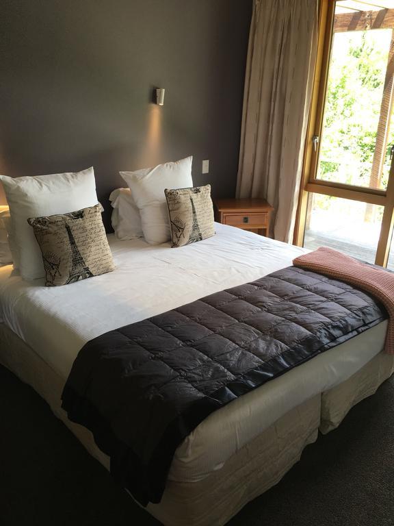 לוור האט Silverstream Retreat מראה חיצוני תמונה