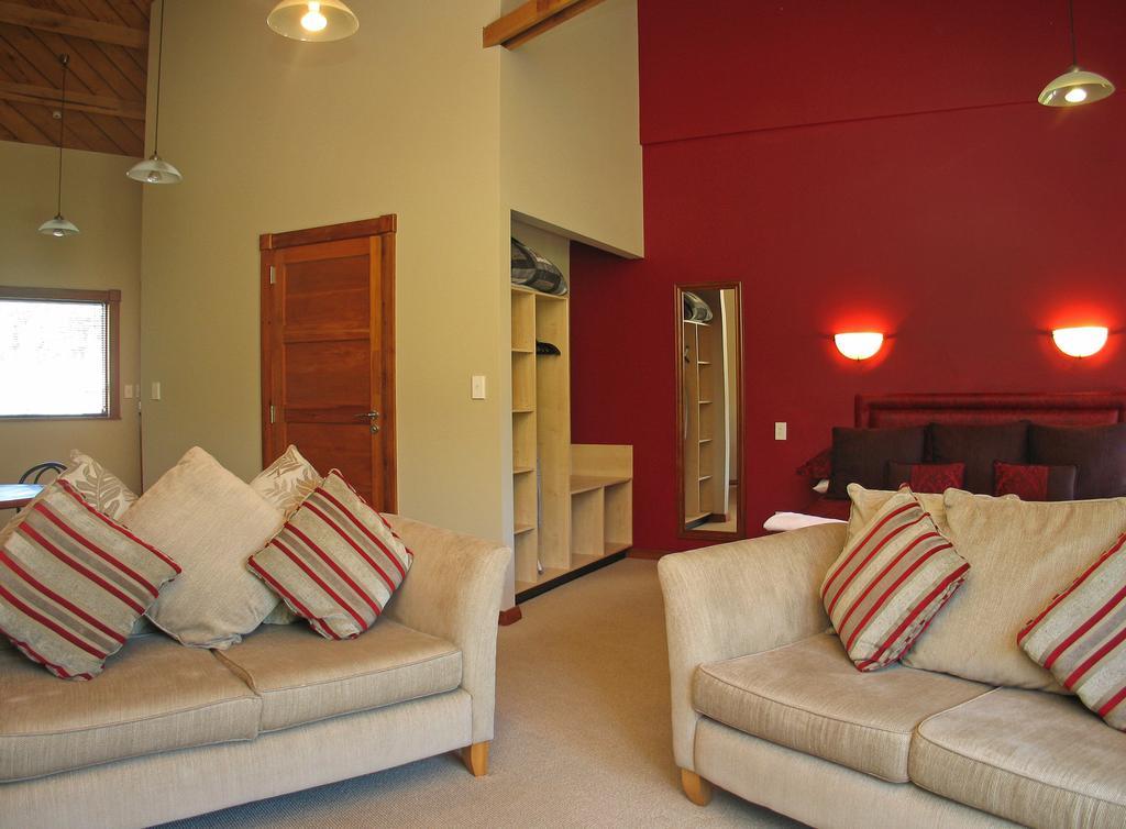 לוור האט Silverstream Retreat מראה חיצוני תמונה