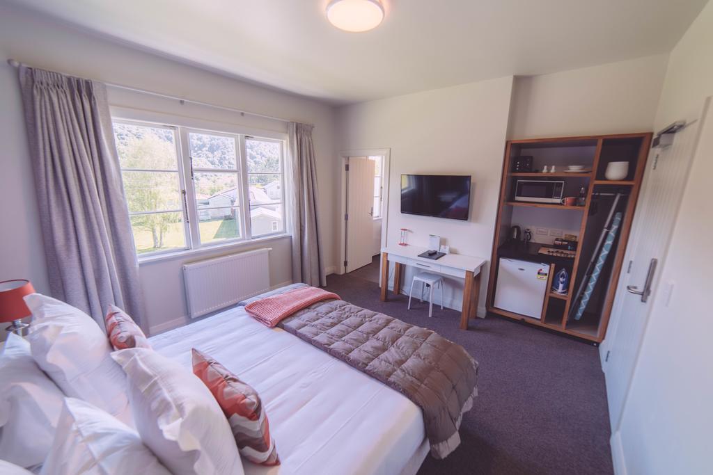 לוור האט Silverstream Retreat מראה חיצוני תמונה